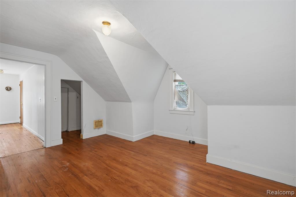 75 Preston Avenue, Waterford, MI 48328 — Photo 23