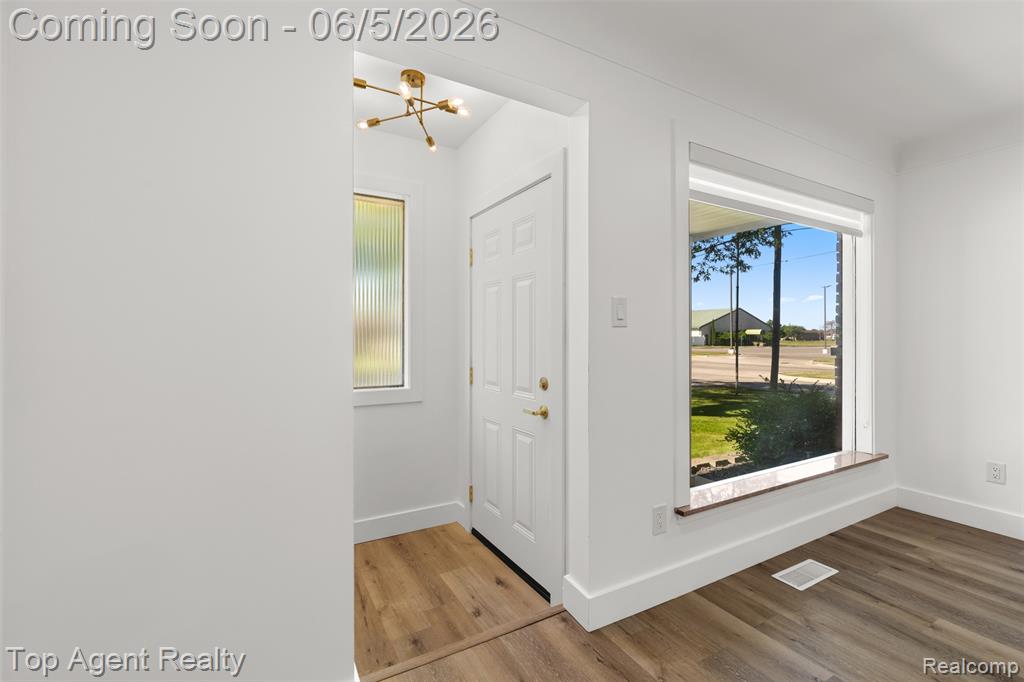 29492 Geraldine Drive, Warren, MI 48093 — Photo 4