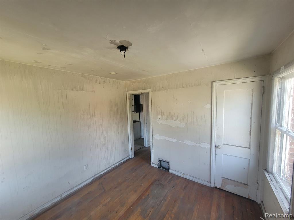 13449 GREINER Street, Detroit, MI 48205 — Photo 37