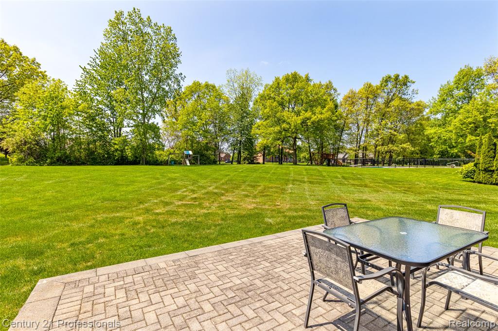 4136 Oakland Ridge Drive, Lake Orion, MI — Photo 25