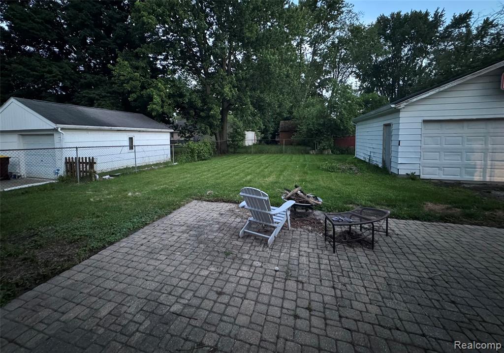 4597 Holt Road, Holt, MI 48842 — Photo 2
