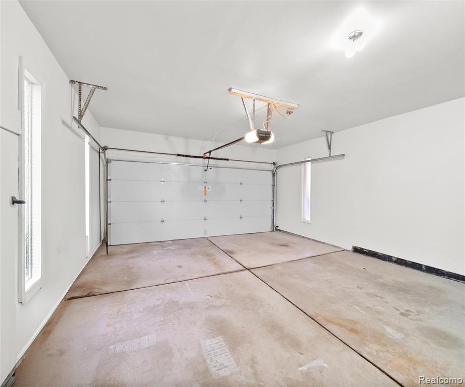 7330 Pointe Drive, Canton, MI 48187 — Photo 27