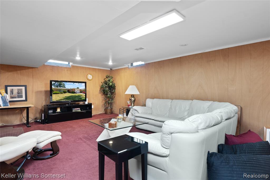 14154 Fenton, Redford, MI 48239 — Photo 41