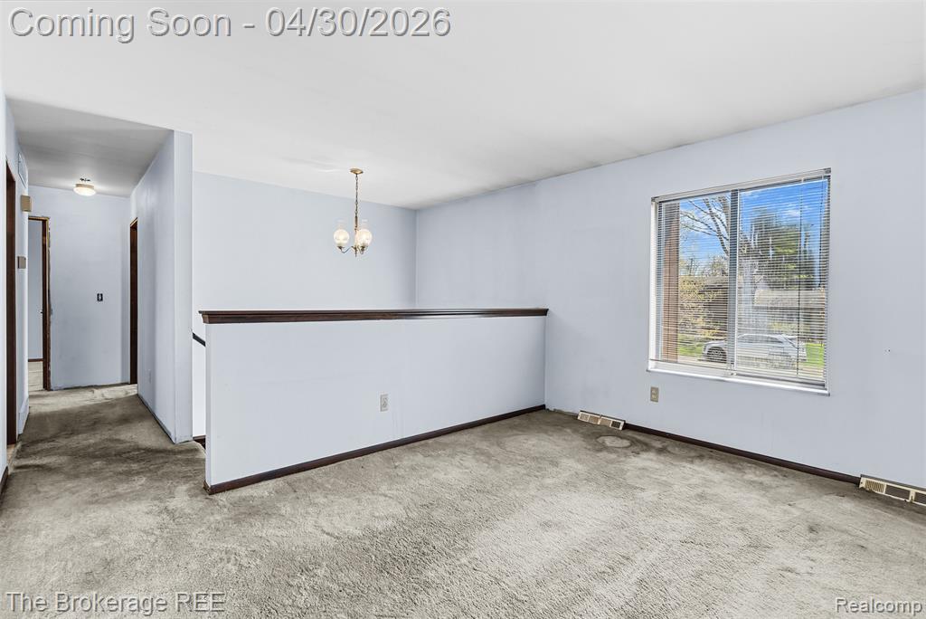5380 Prentis Road, Waterford, MI 48327 — Photo 11