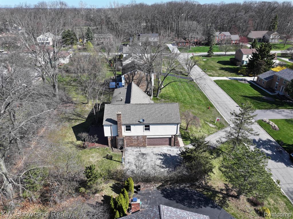4238 STILL MEADOW Lane, West Bloomfield, MI 48323 — Photo 65