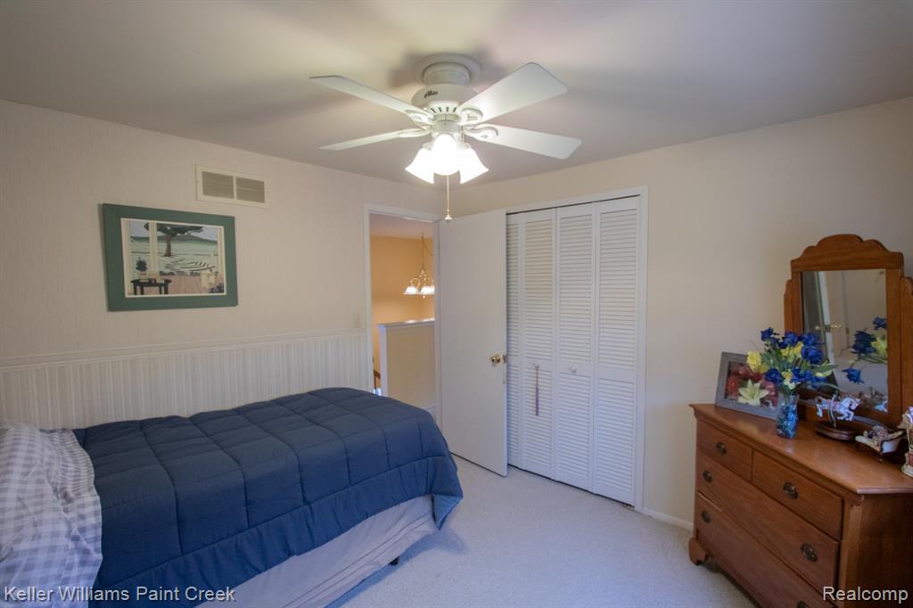 19170 Dawnshire Drive, Brownstown, MI 48193 — Photo 24