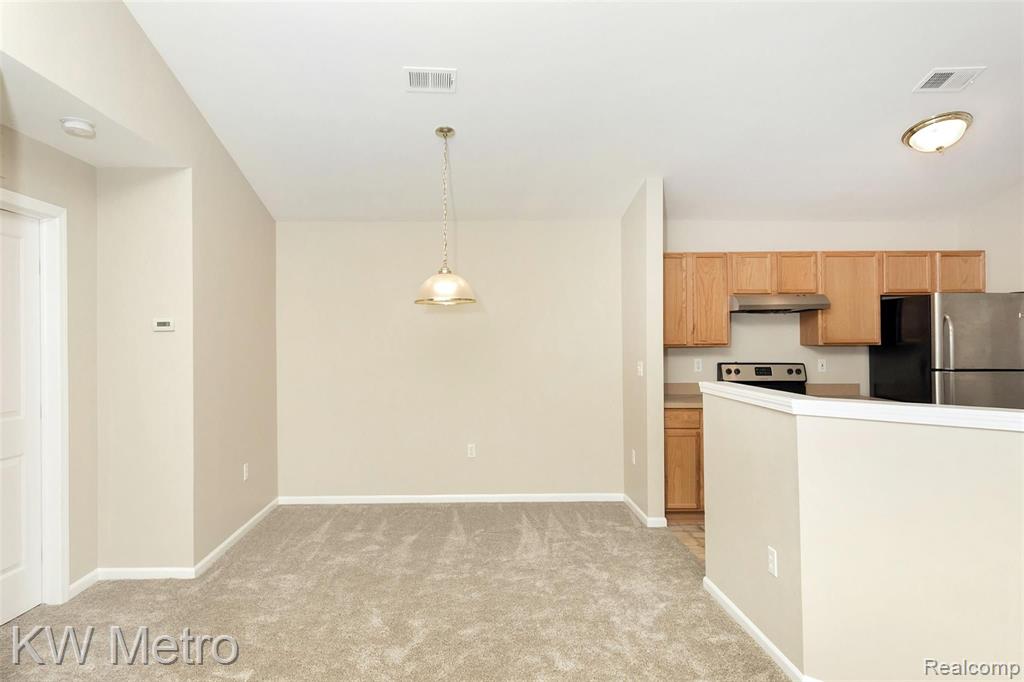 4121 Hampton Ridge Boulevard, Howell, MI 48843 — Photo 7