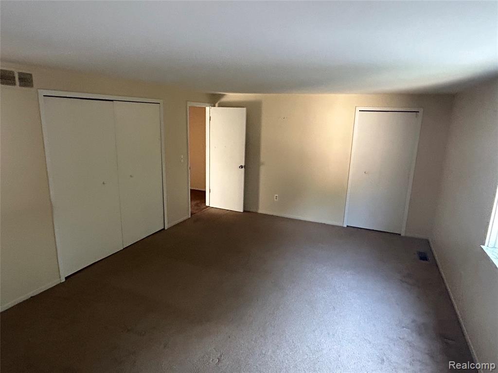 26889 Farmbrook Villa Drive, Southfield, MI 48034 — Photo 29