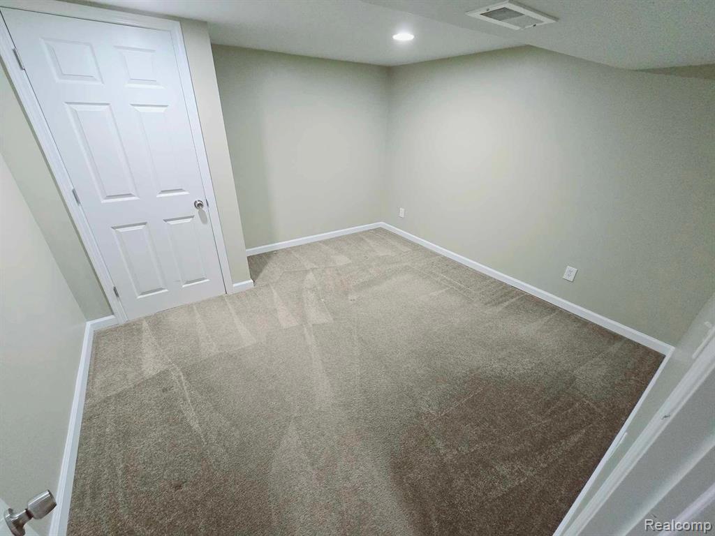438 N HANLON Street, Westland, MI — Photo 24