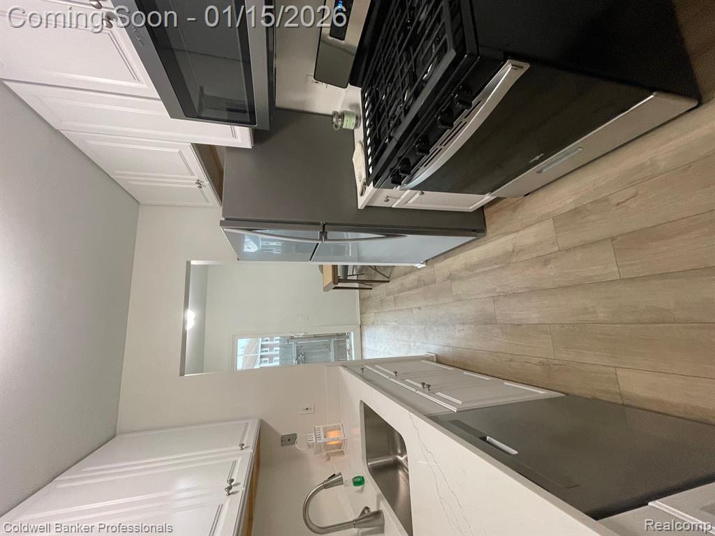 23626 Stonehenge Boulevard, Novi, MI — Photo 12