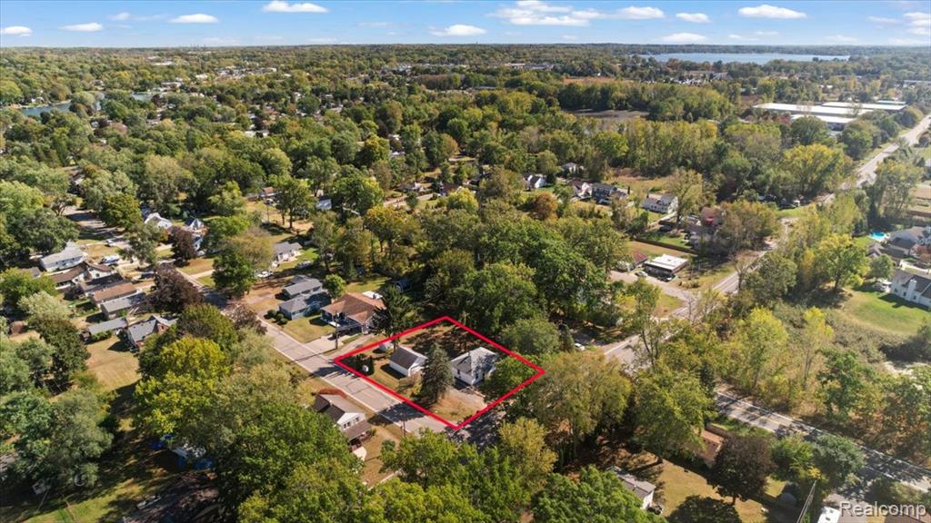 1588 Ladd Road, Wolverine Lake, MI 48390 — Photo 31