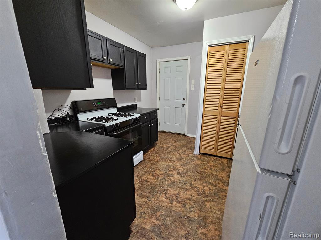 7544 PROSPECT Avenue, Warren, MI 48091 — Photo 4