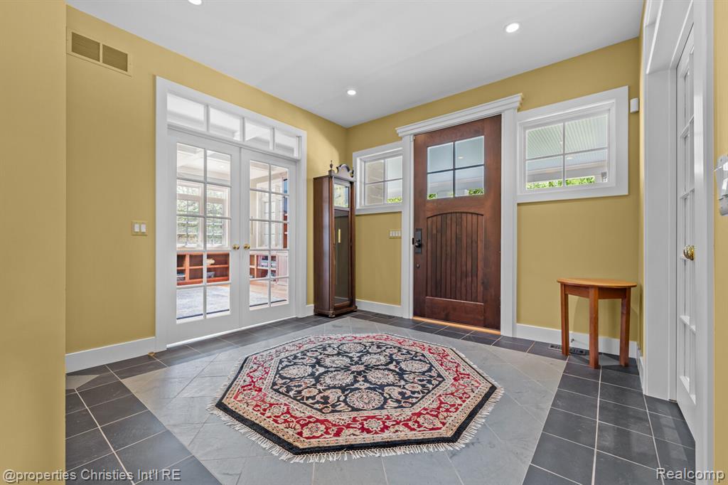 1041 Greentree Road, Bloomfield Hills, MI 48304 — Photo 10