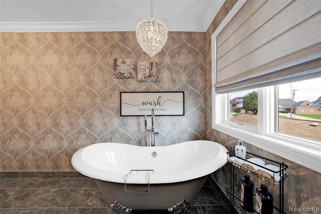 39611 Lakeshore Drive, Harrison Township, MI — Photo 28