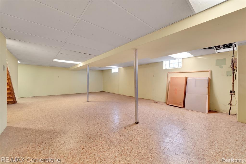 5760 Linden Drive, Dearborn Heights, MI 48127 — Photo 26
