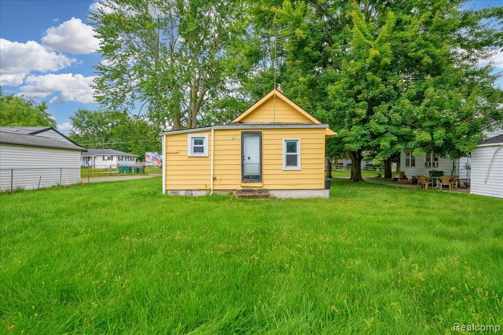 909 Maplewood Avenue, Ypsilanti, MI 48198 — Photo 19