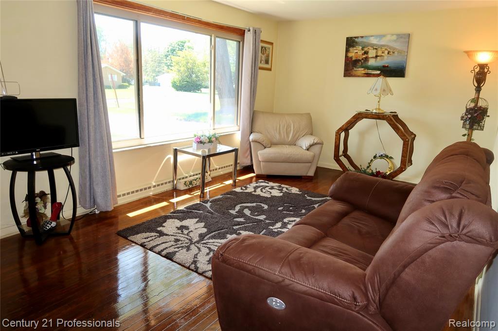 4365 Jo Drive, Saginaw, MI 48601 — Photo 12