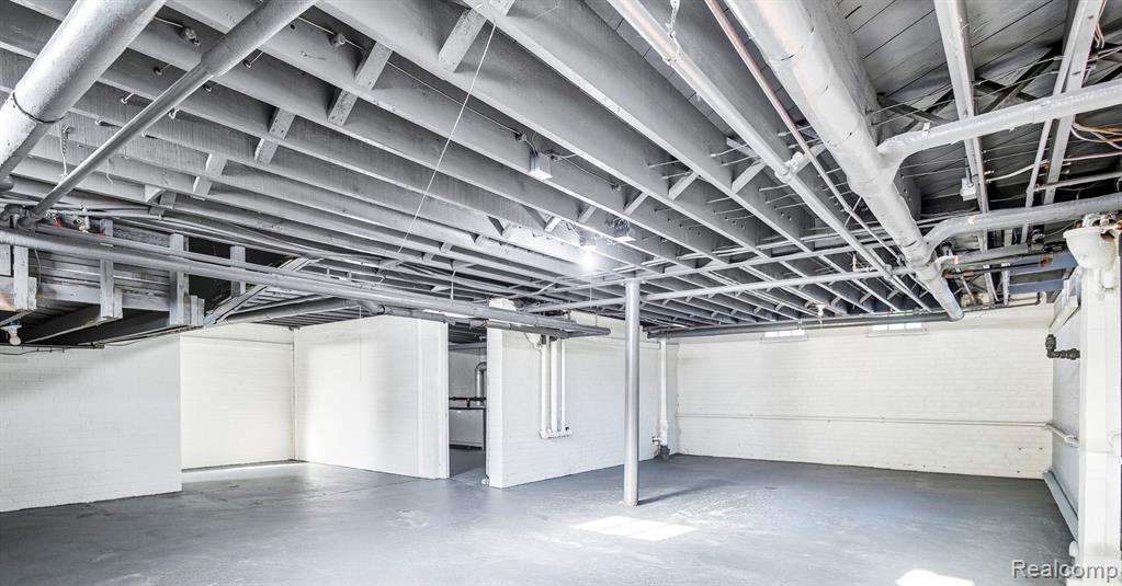 360 E Boston Boulevard, Detroit, MI 48202 — Photo 35