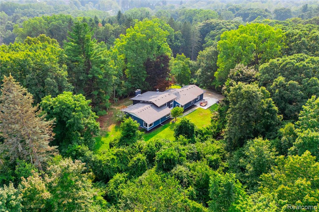 5815 Bloomfield Glens Road, West Bloomfield, MI — Photo 5