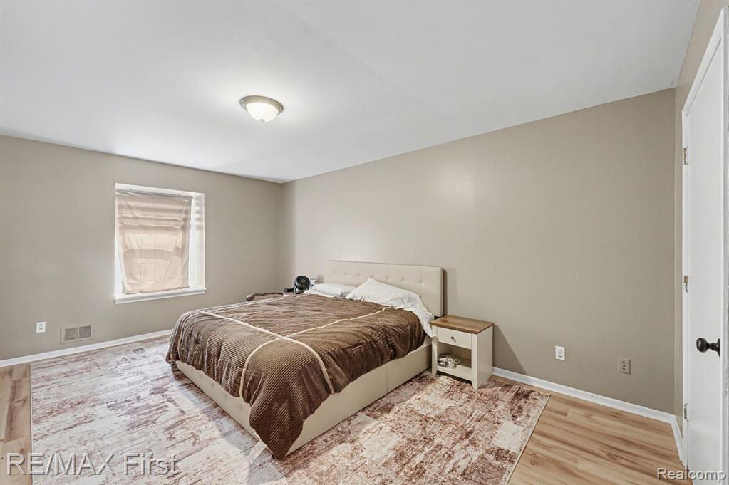 31120 Hunters Drive, 98, Farmington, MI 48334 — Photo 15