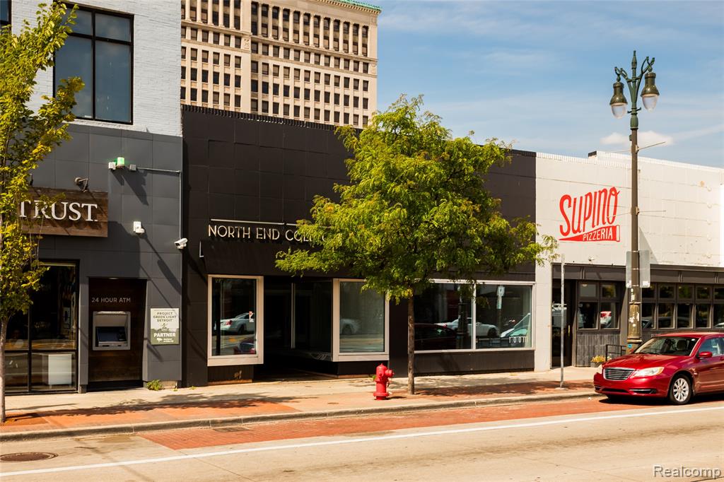 6513 Woodward Avenue, Detroit, MI 48202