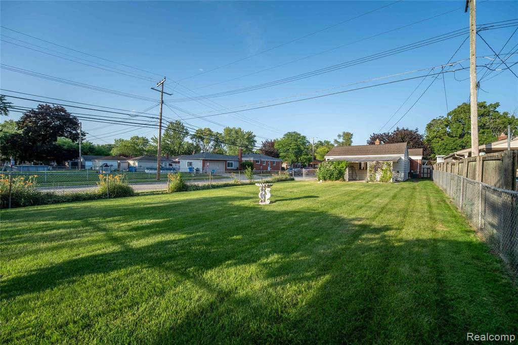 4402 Vassar Street, Dearborn Heights, MI 48125 — Photo 20