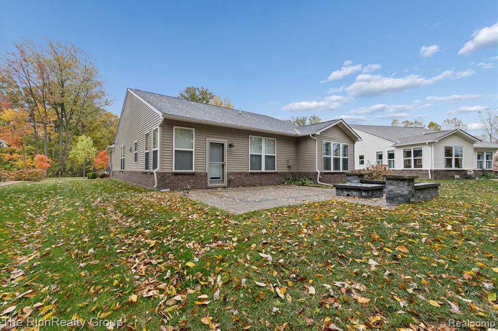 49534 Mapleton, Canton, MI 48188 — Photo 12