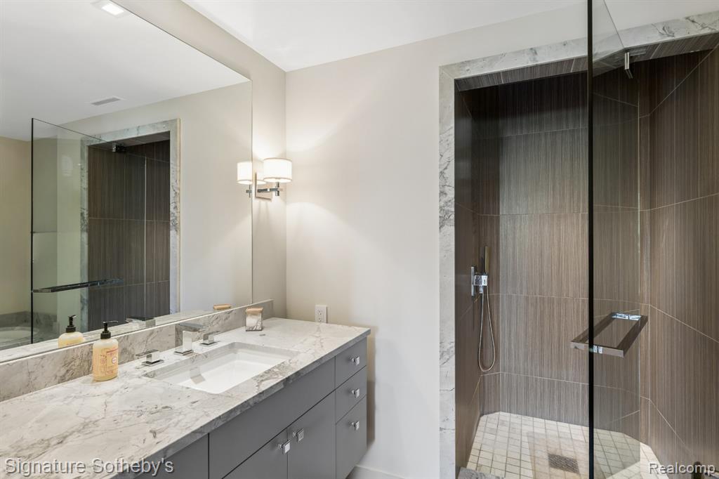 5051 Beach Road, Troy, MI 48098 — Photo 33