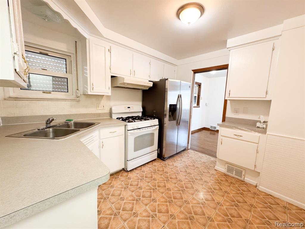 4227 Eastlawn Avenue, Wayne, MI 48184 — Photo 5