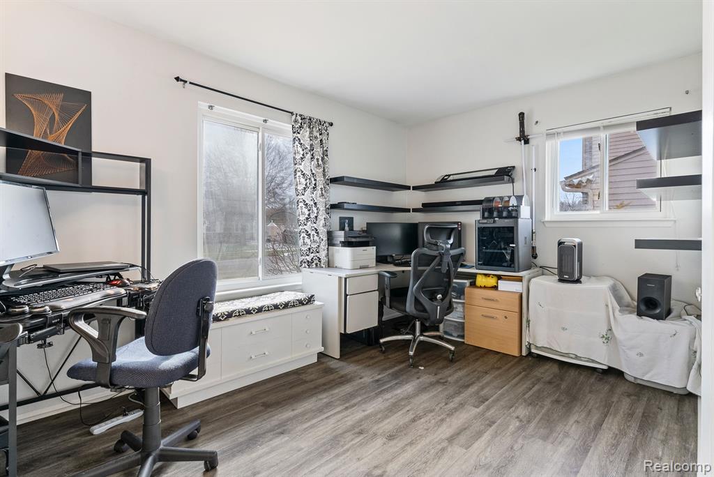 9101 ARLINGTON Drive, Ypsilanti, MI 48198 — Photo 15