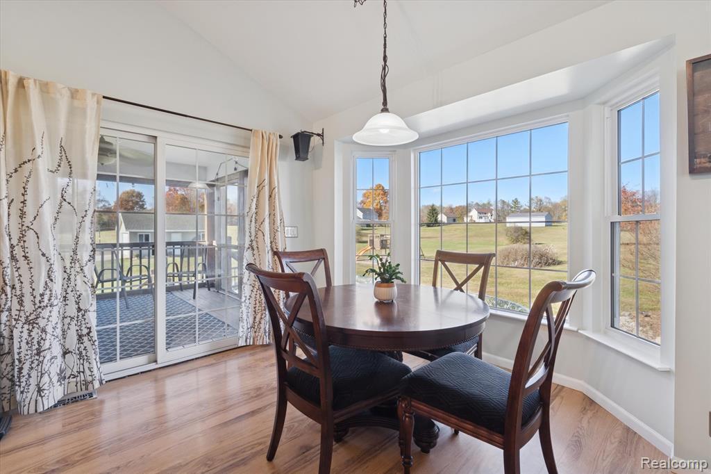 11051 Meadowview Drive, Goodrich Vlg, MI — Photo 14