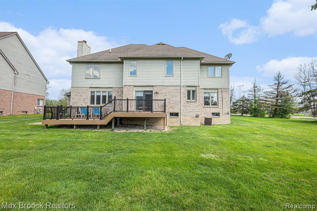 6011 MAPLE FOREST, West Bloomfield, MI — Photo 25