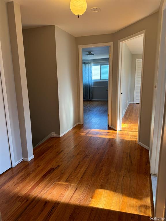 5028 Abington Drive, Troy, MI 48085 — Photo 18