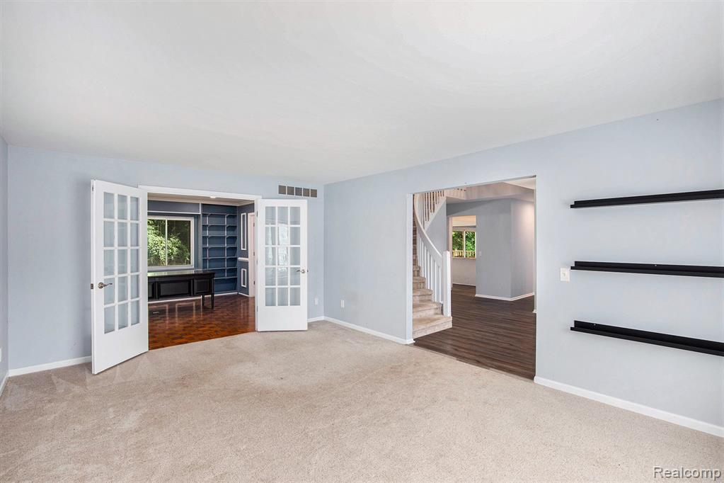 6644 Deer Ridge Drive, Clarkston, MI 48348 — Photo 5