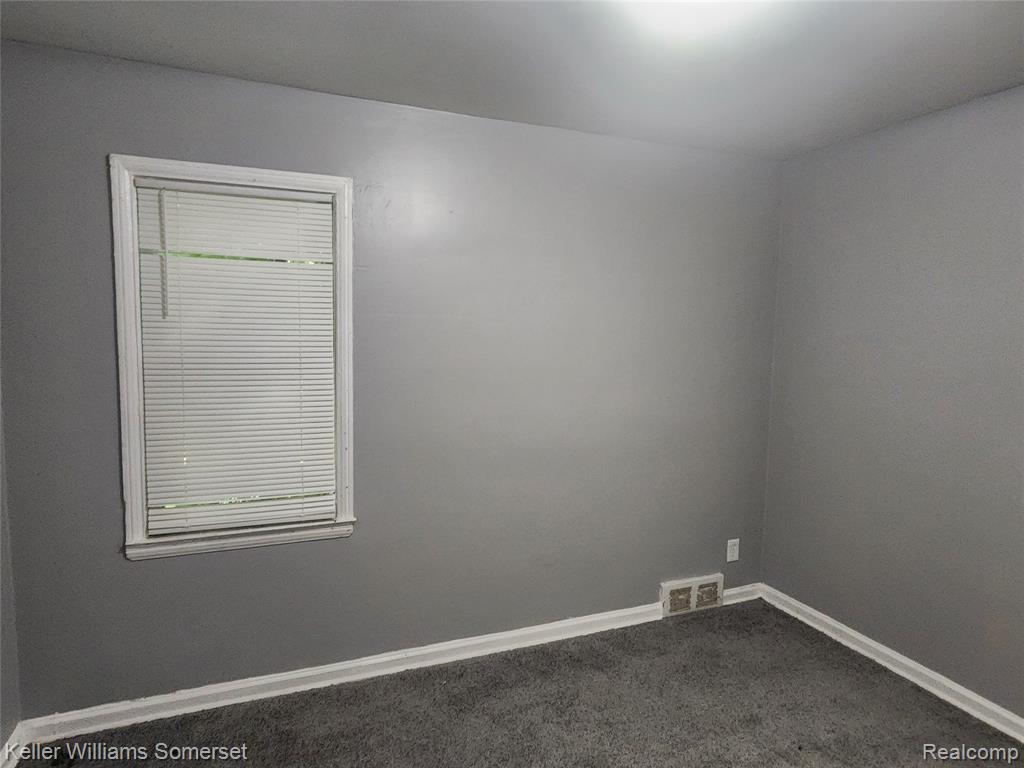 9116 Hartwell Street, Detroit, MI 48228 — Photo 12