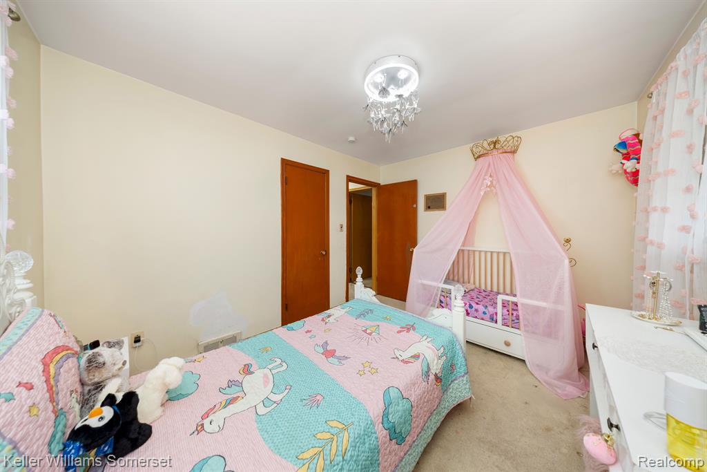 6569 HAWTHORNE Street, Garden City, MI — Photo 17