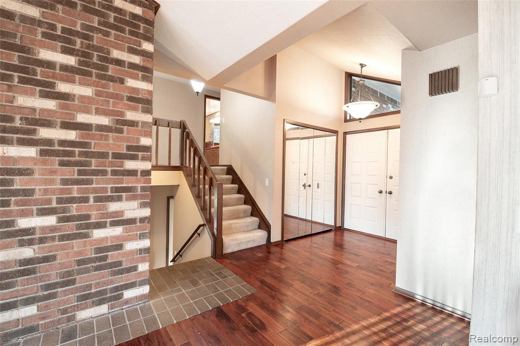 4993 Tiohero Boulevard, Clarkston, MI 48348 — Photo 29