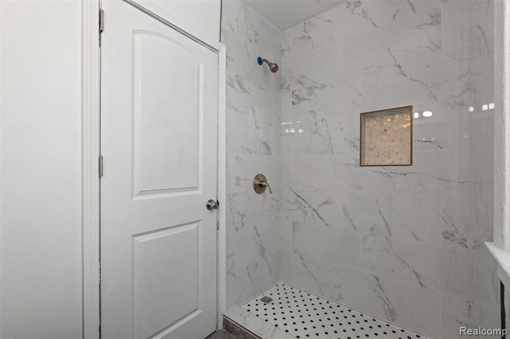 7536 Dunedin # 8 Street, Detroit, MI 48206 — Photo 15