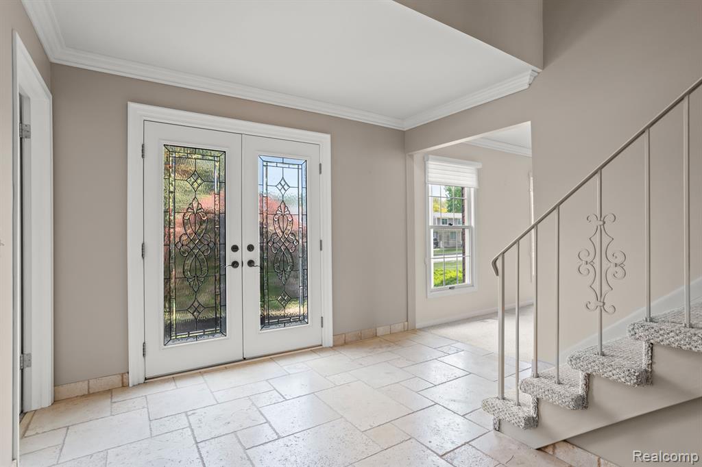 54443 POCAHONTAS Drive, Shelby Twp, MI 48315 — Photo 4