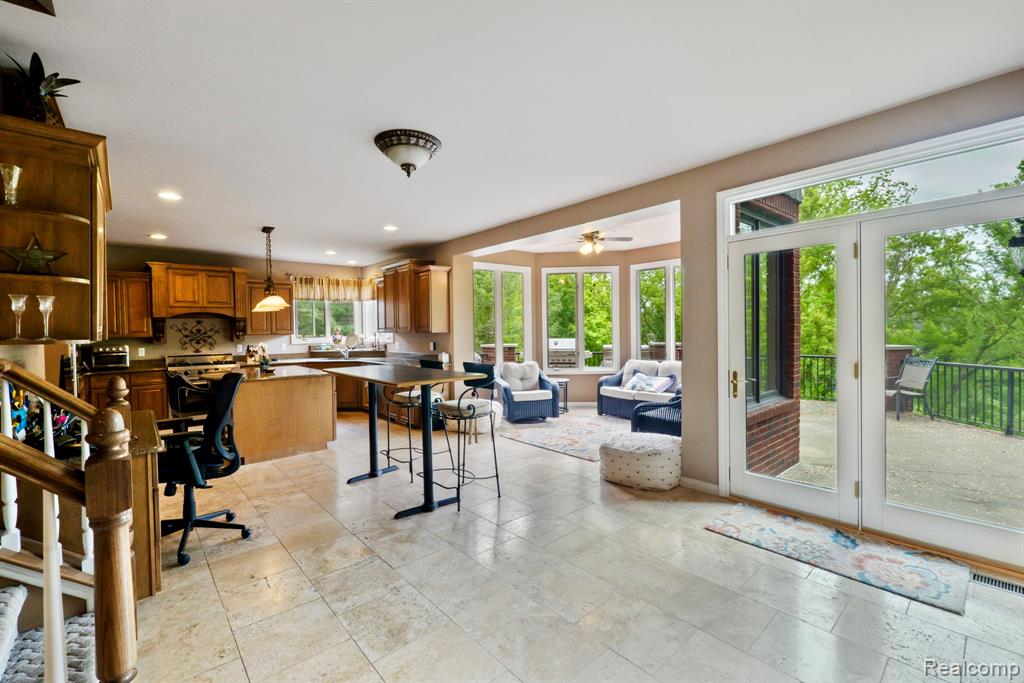 861 QUARRY, Rochester Hills, MI 48306 — Photo 10