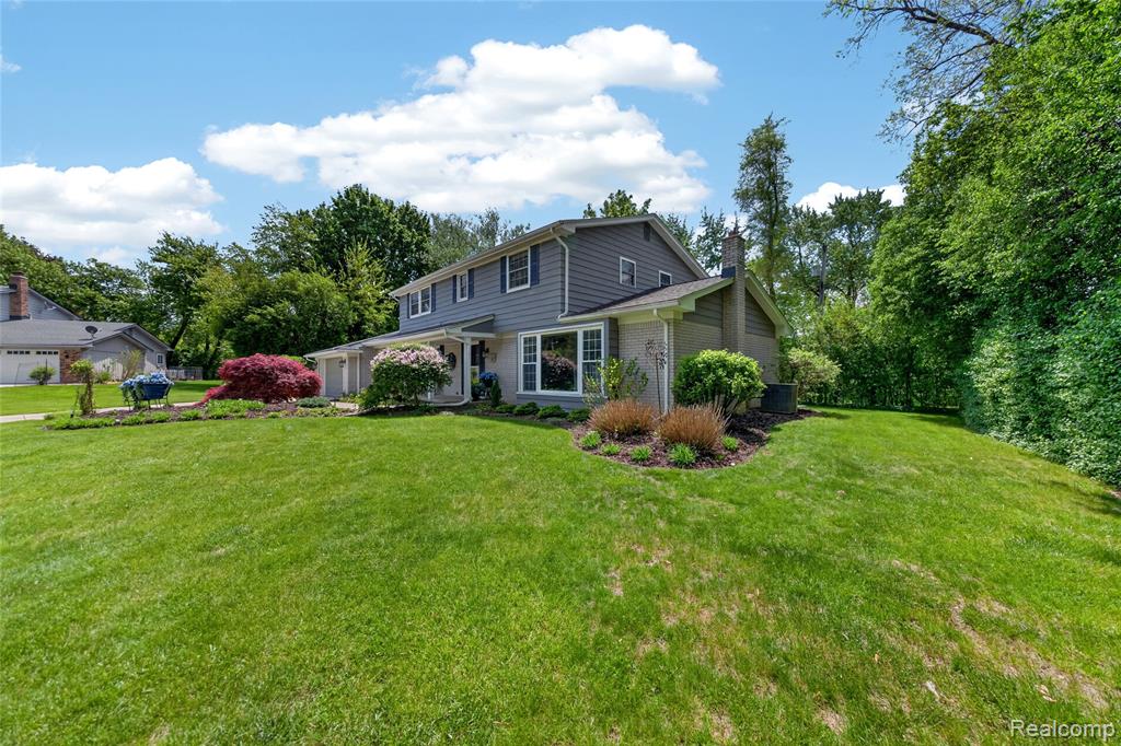 3717 Tyrconnel Court, West Bloomfield, MI 48323 — Photo 36