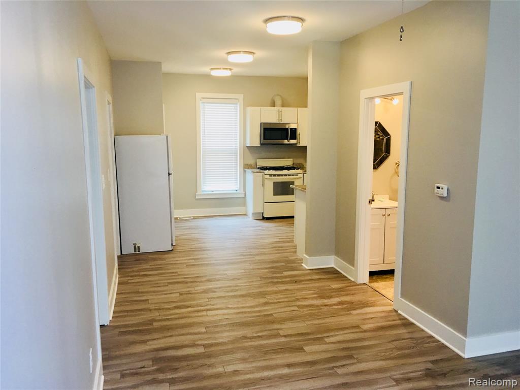 111 Kibbee Street, Mount Clemens, MI 48043 — Photo 2