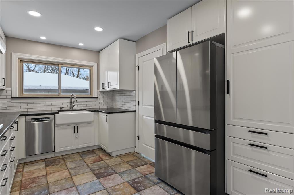 42583 Five Mile Road, Plymouth, MI 48170 — Photo 10