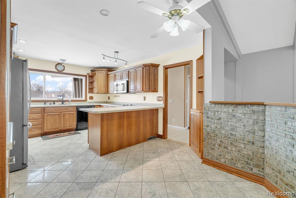 6800 Peck Road, Lexington, MI 48450 — Photo 14