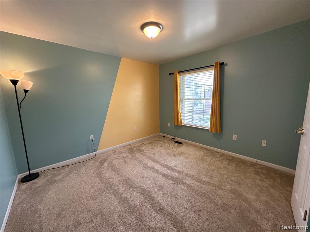 41827 Yeats Drive, Novi, MI — Photo 22