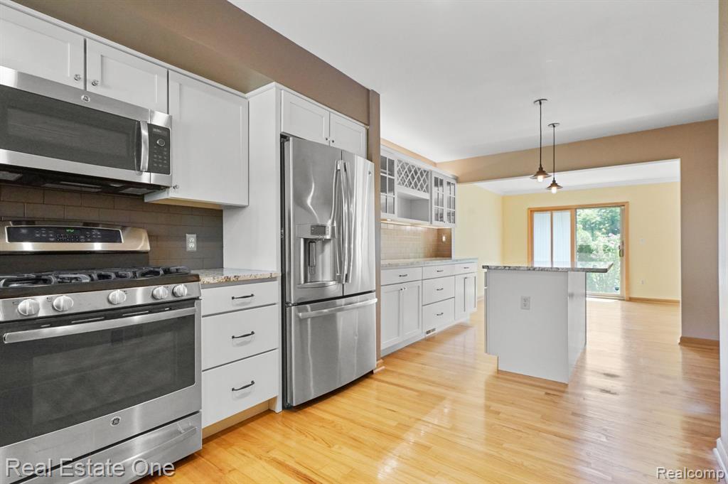 3856 Old Creek Road, 25, Troy, MI 48084 — Photo 14