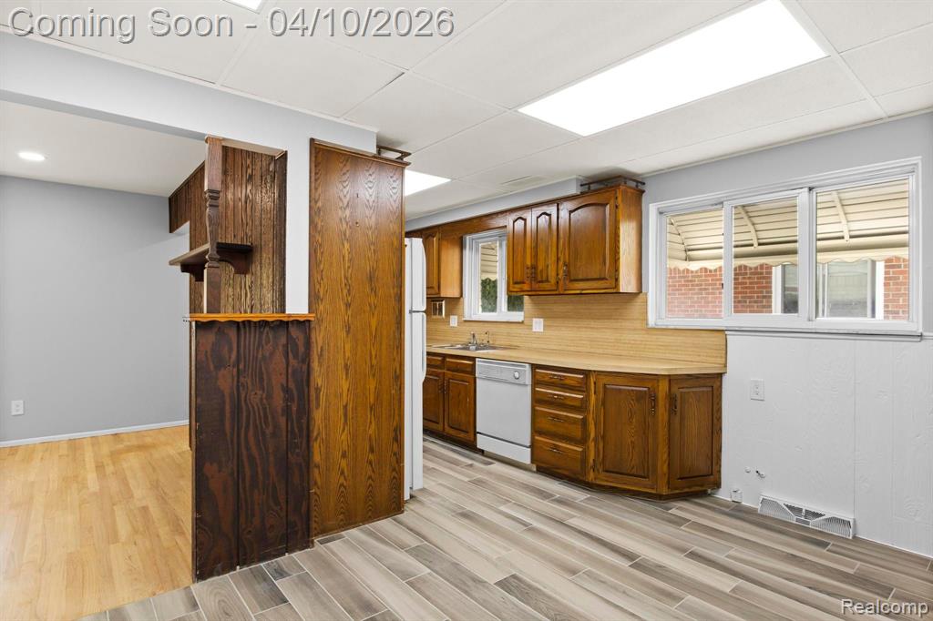 6171 Kingsbury Street, Dearborn Heights, MI 48127 — Photo 11