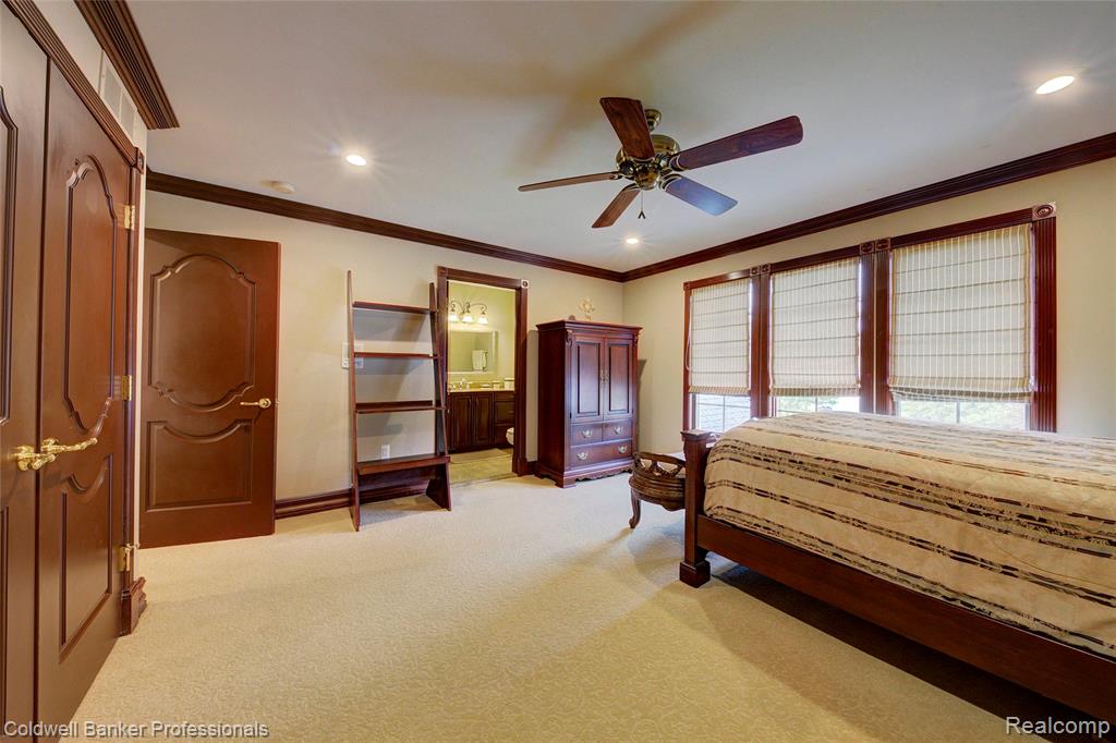 4546 Forest Edge Lane, West Bloomfield, MI 48323 — Photo 65