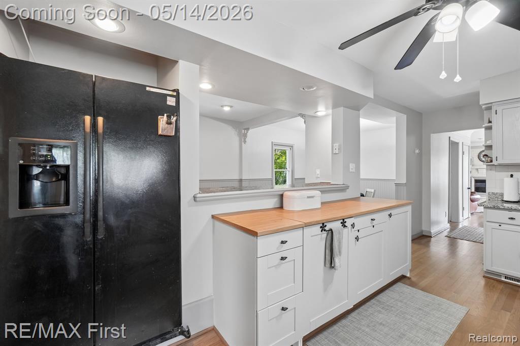 23041 Springbrook Drive, Farmington, MI 48336 — Photo 9
