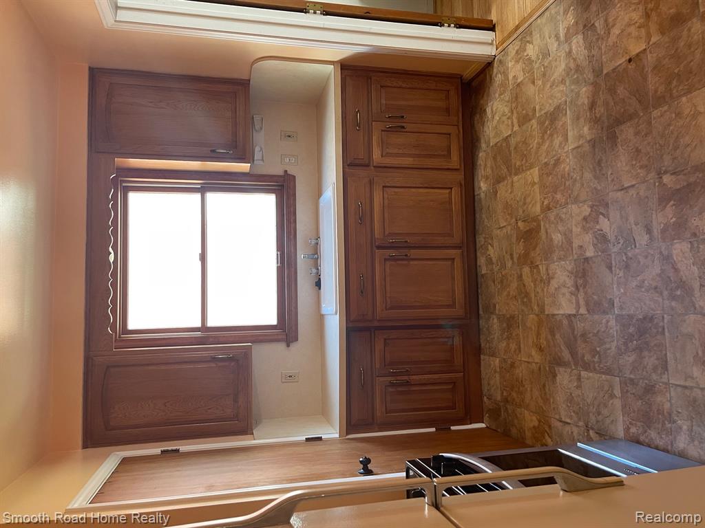 864 Buckingham Avenue, Lincoln Park, MI 48146 — Photo 11